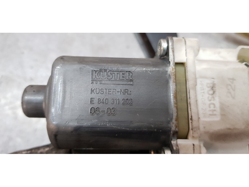 Recambio de elevalunas delantero derecho para audi a3 (8p) 2.0 tdi attraction referencia OEM IAM 8P0959802H  