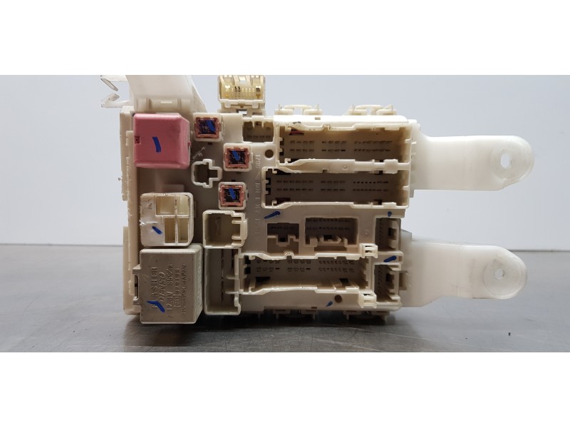 Recambio de caja reles / fusibles para toyota auris luna+ referencia OEM IAM 8273002150   Recambio de caja reles / fusibles para toyota auris luna+ referencia OEM IAM 8273002150