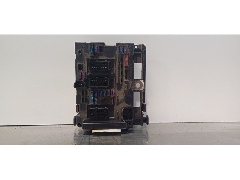 Recambio de caja reles / fusibles para peugeot 206 berlina x-line referencia OEM IAM 9646405180   Recambio de caja reles / fusibles para peugeot 206 berlina x-line referencia OEM IAM 9646405180