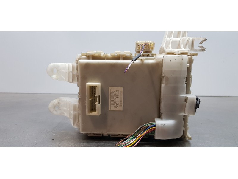 Recambio de caja reles / fusibles para toyota auris luna+ referencia OEM IAM 8273002150   Recambio de caja reles / fusibles para toyota auris luna+ referencia OEM IAM 8273002150