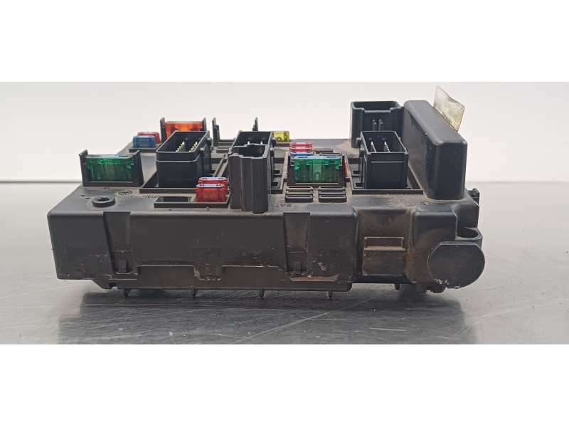 Recambio de caja reles / fusibles para peugeot 206 berlina x-line referencia OEM IAM 9646405180   Recambio de caja reles / fusibles para peugeot 206 berlina x-line referencia OEM IAM 9646405180