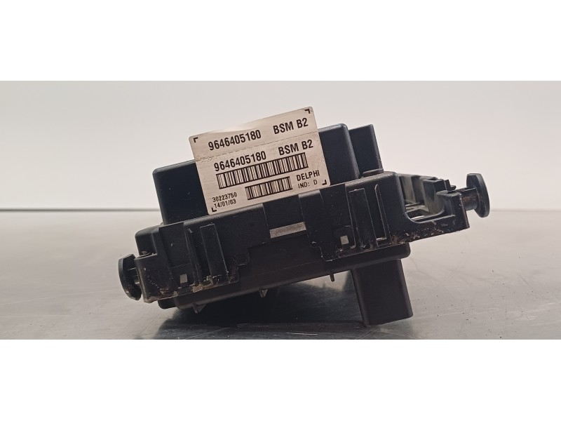 Recambio de caja reles / fusibles para peugeot 206 berlina x-line referencia OEM IAM 9646405180   Recambio de caja reles / fusibles para peugeot 206 berlina x-line referencia OEM IAM 9646405180