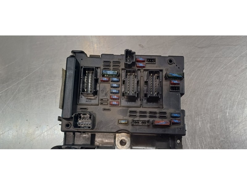 Recambio de caja reles / fusibles para peugeot 206 berlina x-line referencia OEM IAM 9646405180   Recambio de caja reles / fusibles para peugeot 206 berlina x-line referencia OEM IAM 9646405180