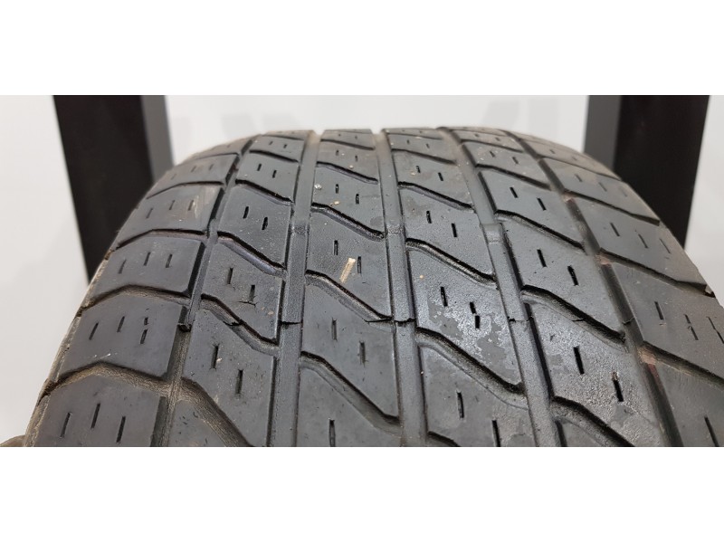 Recambio de neumatico repuesto para bmw serie 5 berlina (e34) 525tds referencia OEM IAM    Recambio de neumatico repuesto para bmw serie 5 berlina (e34) 525tds referencia OEM IAM