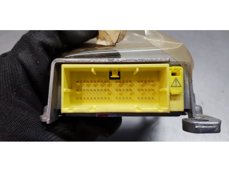 Recambio de centralita airbag para toyota auris luna+ referencia OEM IAM 8917002560   Recambio de centralita airbag para toyota auris luna+ referencia OEM IAM 8917002560