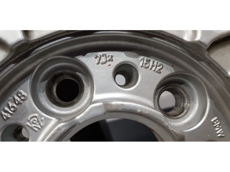 Recambio de neumatico repuesto para bmw serie 5 berlina (e34) 525tds referencia OEM IAM    Recambio de neumatico repuesto para bmw serie 5 berlina (e34) 525tds referencia OEM IAM