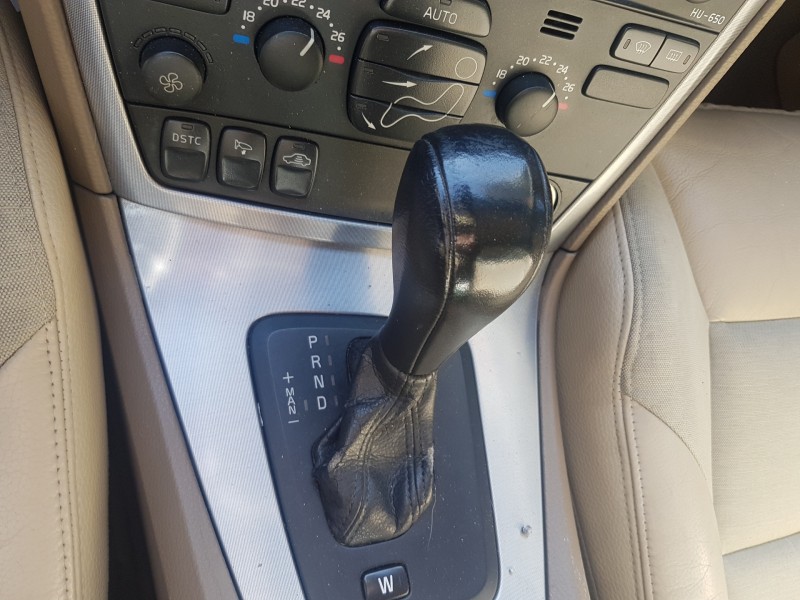 volvo v70 familiar del año 2005