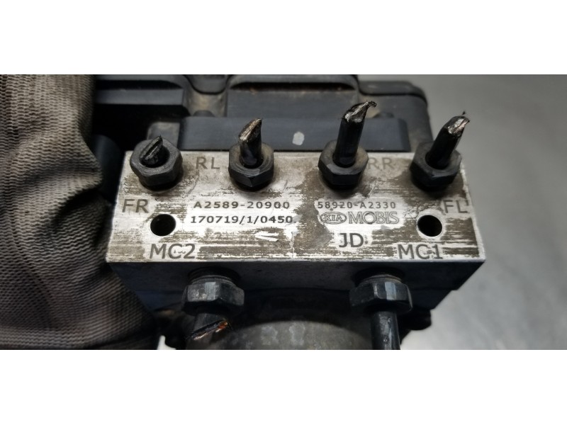 Recambio de abs para kia cee´d business referencia OEM IAM 58920A2330 6158945200 