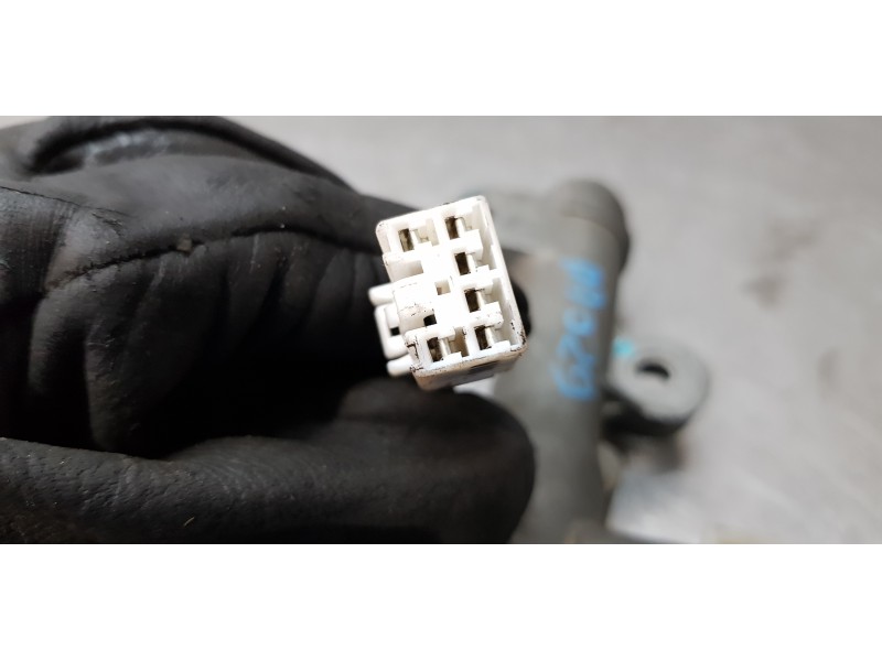 Recambio de antirrobo para kia carnival 2.9 crdi vgt active referencia OEM IAM 819004DD00  