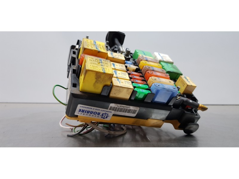 Recambio de caja reles / fusibles para citroen c4 grand picasso exclusive referencia OEM IAM 9804848580   Recambio de caja reles / fusibles para citroen c4 grand picasso exclusive referencia OEM IAM 9804848580