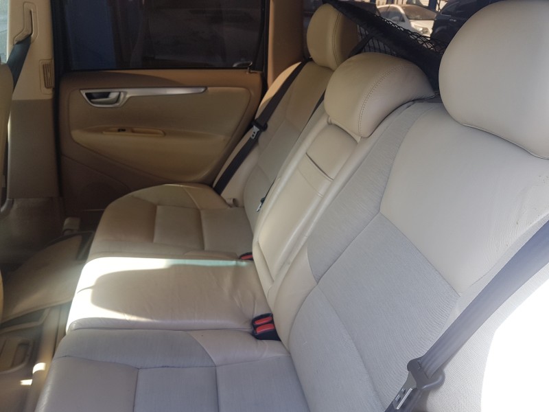 volvo v70 familiar del año 2005