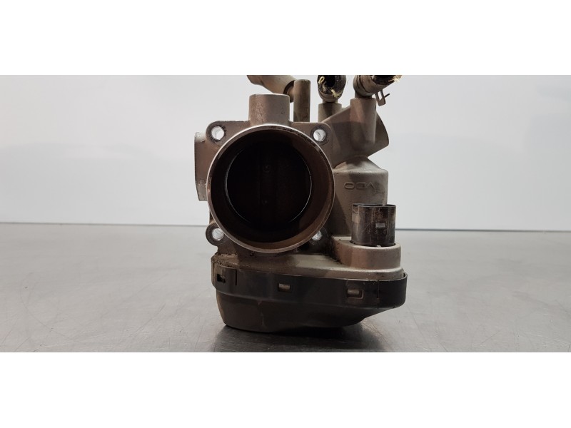 Recambio de caja mariposa para volkswagen new beetle (9c1/1c1) 1.6 referencia OEM IAM 06A133062A  