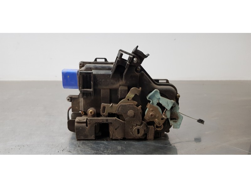 Recambio de cerradura puerta trasera derecha para volkswagen touareg (7la) tdi r5 referencia OEM IAM 7L0839016   Recambio de cerradura puerta trasera derecha para volkswagen touareg (7la) tdi r5 referencia OEM IAM 7L0839016