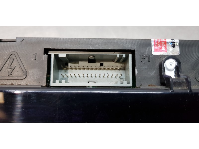 Recambio de cuadro instrumentos para renault scenic ii grand confort dynamique referencia OEM IAM 8200704463A   Recambio de cuadro instrumentos para renault scenic ii grand confort dynamique referencia OEM IAM 8200704463A