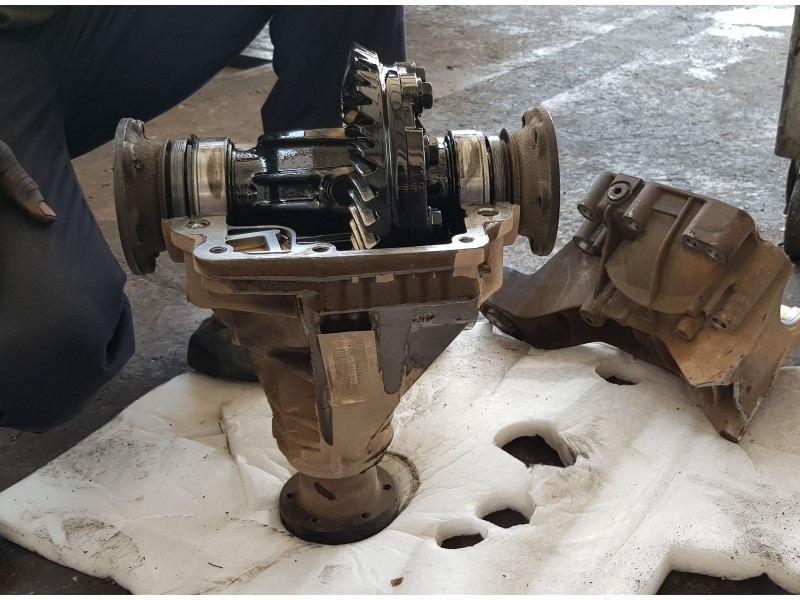 Recambio de diferencial trasero para volkswagen touareg (7la) tdi r5 referencia OEM IAM 0AB525015Q   Recambio de diferencial trasero para volkswagen touareg (7la) tdi r5 referencia OEM IAM 0AB525015Q