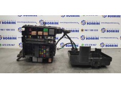 Recambio de caja reles / fusibles para kia optima emotion referencia OEM IAM 1898009400