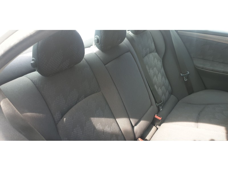 mercedes clase c (w203) berlina del año 2001