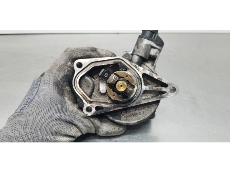 Recambio de depresor freno / bomba vacio para kia cee´d business referencia OEM IAM 288102A600  