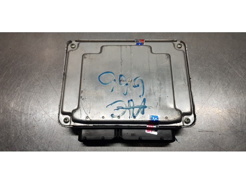 Recambio de centralita motor uce para audi a3 (8l) 1.9 tdi ambiente referencia OEM IAM 038906019GC  