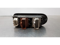 Recambio de mando elevalunas delantero izquierdo para renault scenic ii grand confort dynamique referencia OEM IAM 156018070   2