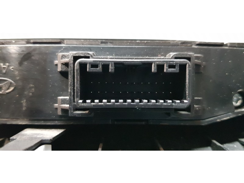 Recambio de modulo electronico para hyundai i20 classic referencia OEM IAM 93700C8030  