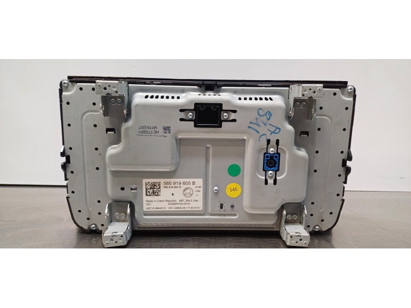 Recambio de pantalla multifuncion para skoda kodiaq style 4x4 referencia OEM IAM 565919605B  