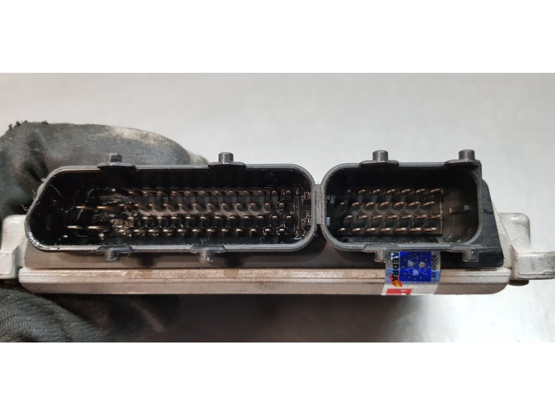 Recambio de centralita motor uce para volkswagen golf iv berlina (1j1) gti referencia OEM IAM 06A9060181CL   Recambio de centralita motor uce para volkswagen golf iv berlina (1j1) gti referencia OEM IAM 06A9060181CL