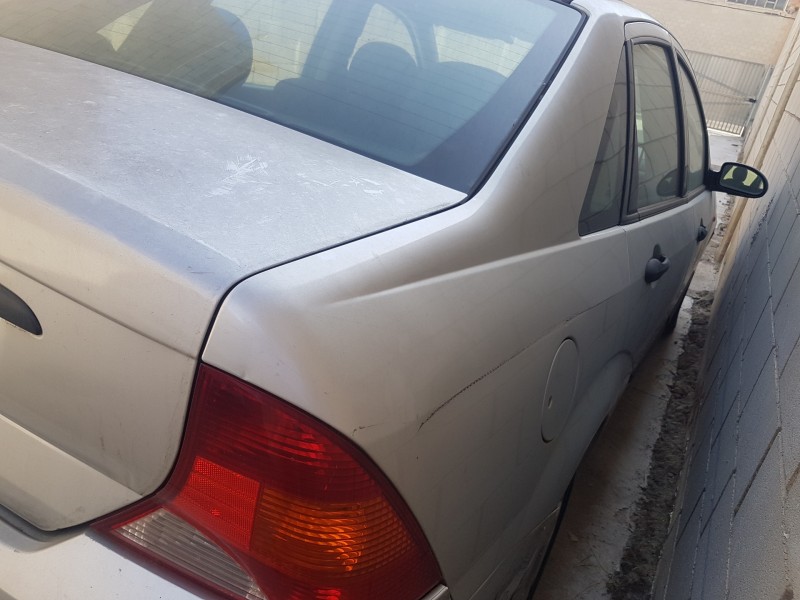 ford focus berlina (cak) del año 2002