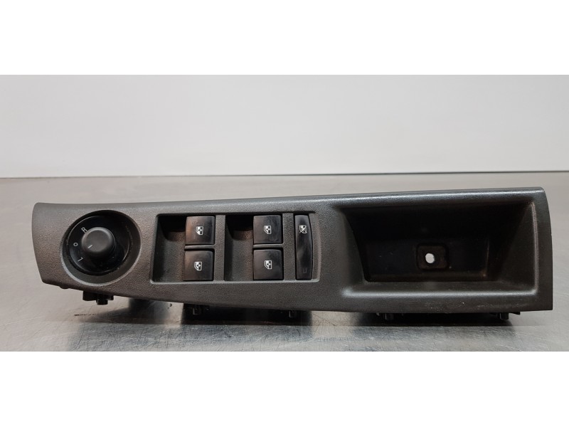 Recambio de mando elevalunas delantero izquierdo para chevrolet cruze lt referencia OEM IAM 20830838   Recambio de mando elevalunas delantero izquierdo para chevrolet cruze lt referencia OEM IAM 20830838