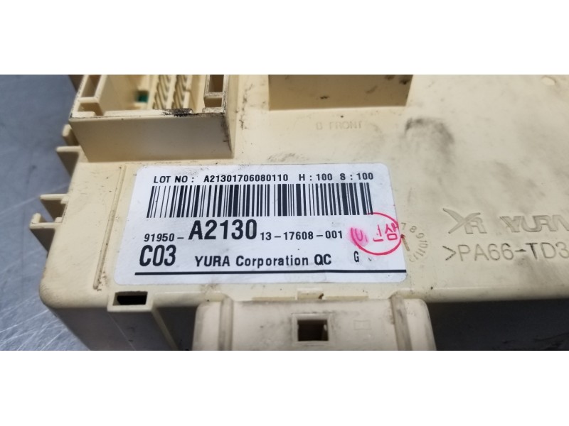 Recambio de caja reles / fusibles para kia cee´d business referencia OEM IAM 91950A2130  