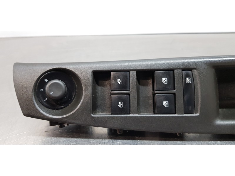 Recambio de mando elevalunas delantero izquierdo para chevrolet cruze lt referencia OEM IAM 20830838   Recambio de mando elevalunas delantero izquierdo para chevrolet cruze lt referencia OEM IAM 20830838