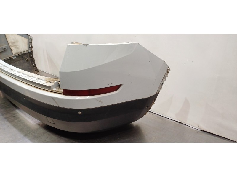 Recambio de paragolpes trasero para skoda kodiaq style 4x4 referencia OEM IAM 565807421 5658075219B9 