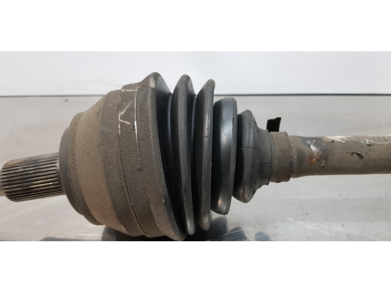 Recambio de transmision delantera izquierda para volkswagen touareg (7la) tdi r5 referencia OEM IAM 7L0407271D   Recambio de transmision delantera izquierda para volkswagen touareg (7la) tdi r5 referencia OEM IAM 7L0407271D