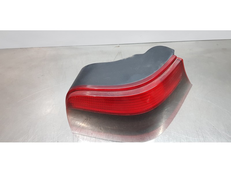 Recambio de piloto trasero derecho para volkswagen golf iv berlina (1j1) gti referencia OEM IAM 1J6945096T   Recambio de piloto trasero derecho para volkswagen golf iv berlina (1j1) gti referencia OEM IAM 1J6945096T