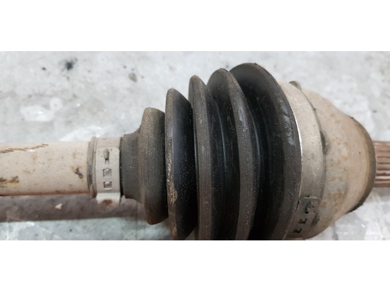 Recambio de transmision delantera izquierda para ford fiesta (ccn) ambiente referencia OEM IAM 8V513B437CC   Recambio de transmision delantera izquierda para ford fiesta (ccn) ambiente referencia OEM IAM 8V513B437CC