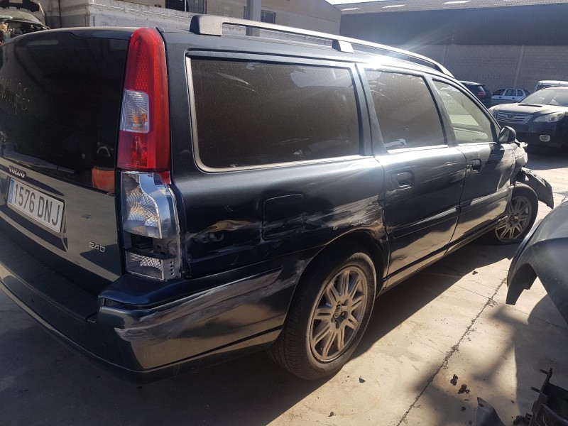 volvo v70 familiar del año 2005