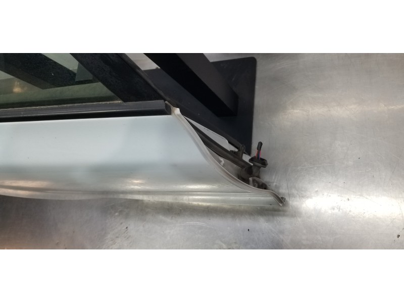 Recambio de puerta trasera derecha para kia cee´d business referencia OEM IAM 77004A2200  