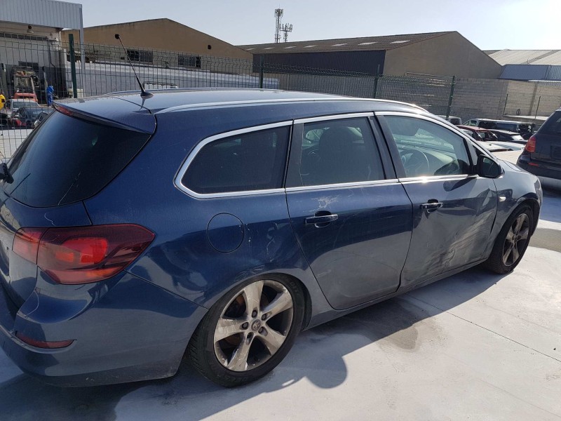 opel astra j lim. del año 2011