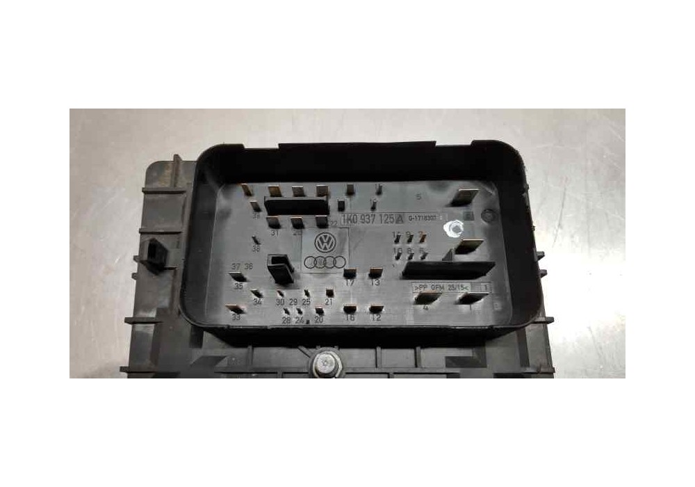 Recambio de caja reles / fusibles para audi a3 sportback (8p) 2.0 tdi ambiente referencia OEM IAM 1K0937125A  