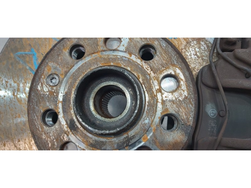 Recambio de mangueta delantera derecha para audi a3 sportback (8p) 2.0 tdi ambiente referencia OEM IAM 1K0407256AA  