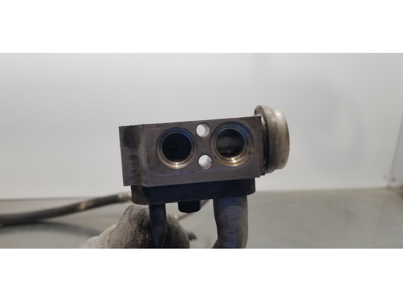 Recambio de tubos aire acondicionado para kia cee´d business referencia OEM IAM 97775A6750  