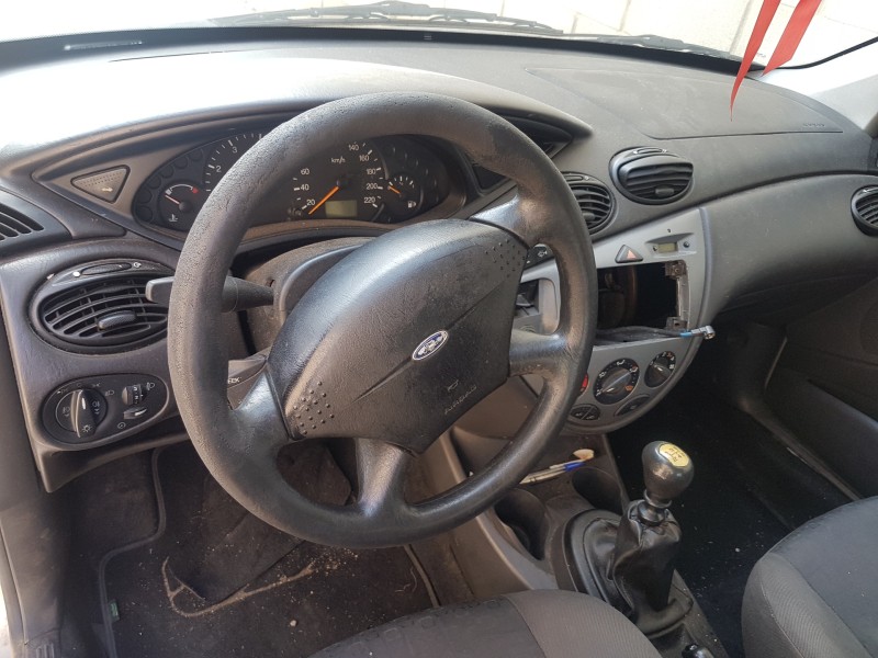 ford focus berlina (cak) del año 2002