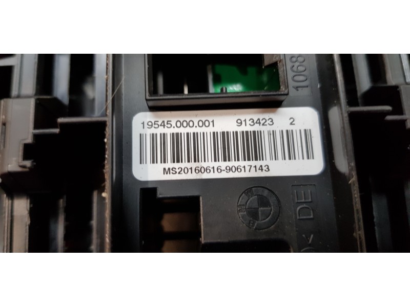 Recambio de caja reles / fusibles para bmw serie 1 lim. (f20/f21) 118d referencia OEM IAM 61149389068  