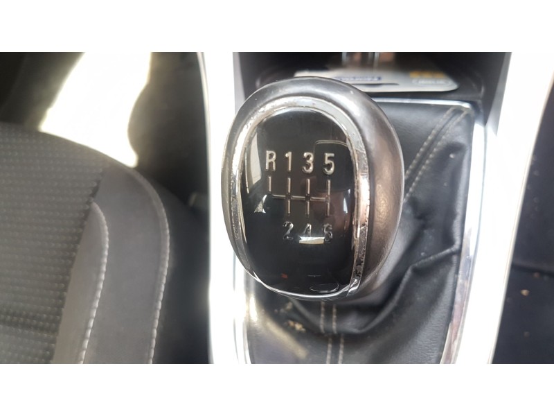 opel astra j lim. del año 2009