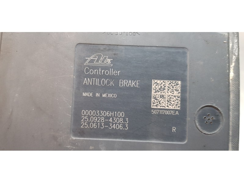 Recambio de abs para jeep gr. cherokee (wh) 3.0 crd laredo referencia OEM IAM P52124493AC   Recambio de abs para jeep gr. cherokee (wh) 3.0 crd laredo referencia OEM IAM P52124493AC