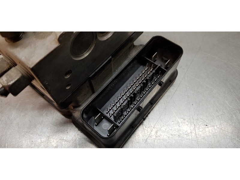 Recambio de abs para jeep gr. cherokee (wh) 3.0 crd laredo referencia OEM IAM P52124493AC   Recambio de abs para jeep gr. cherokee (wh) 3.0 crd laredo referencia OEM IAM P52124493AC