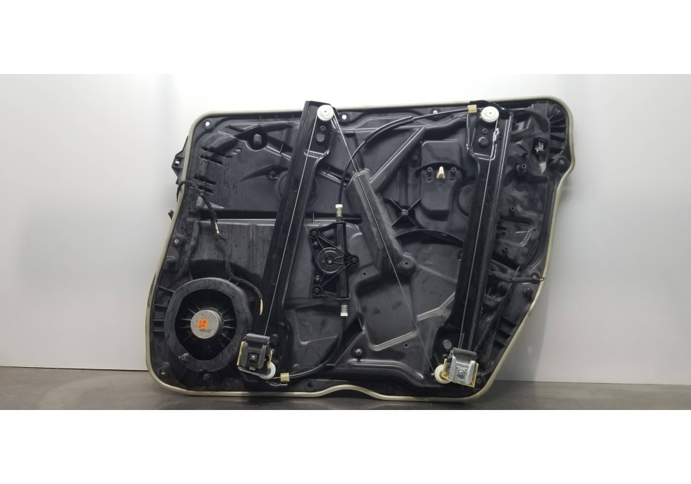 Recambio de elevalunas delantero izquierdo para mercedes clase m (w166) ml 350 bluetec (166.004) referencia OEM IAM A1667201102 