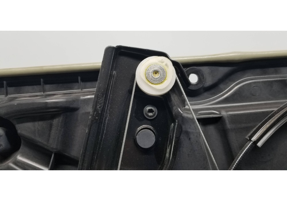 Recambio de elevalunas delantero izquierdo para mercedes clase m (w166) ml 350 bluetec (166.004) referencia OEM IAM A1667201102 