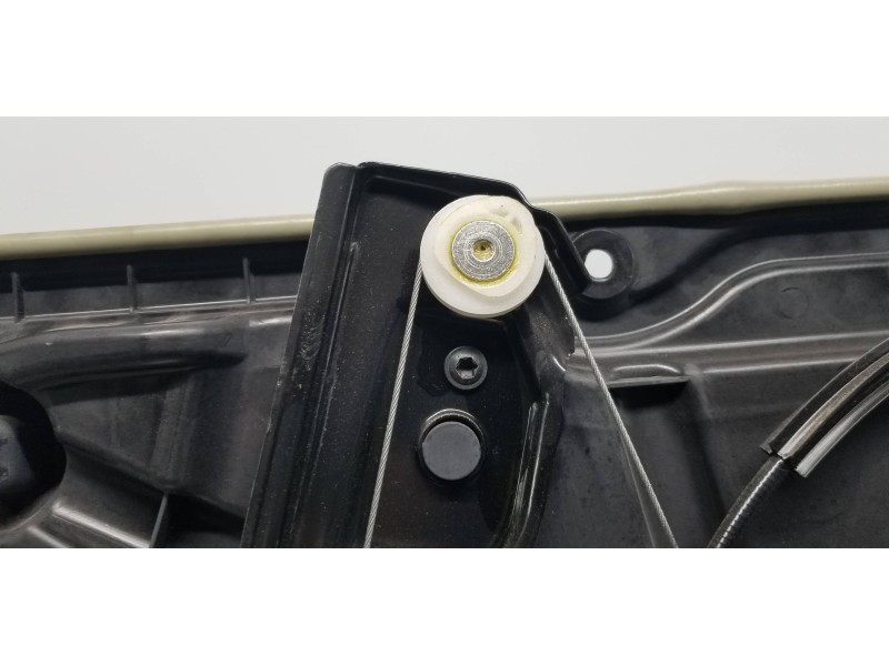 Recambio de elevalunas delantero izquierdo para mercedes clase m (w166) ml 350 bluetec (166.004) referencia OEM IAM A1667201102 