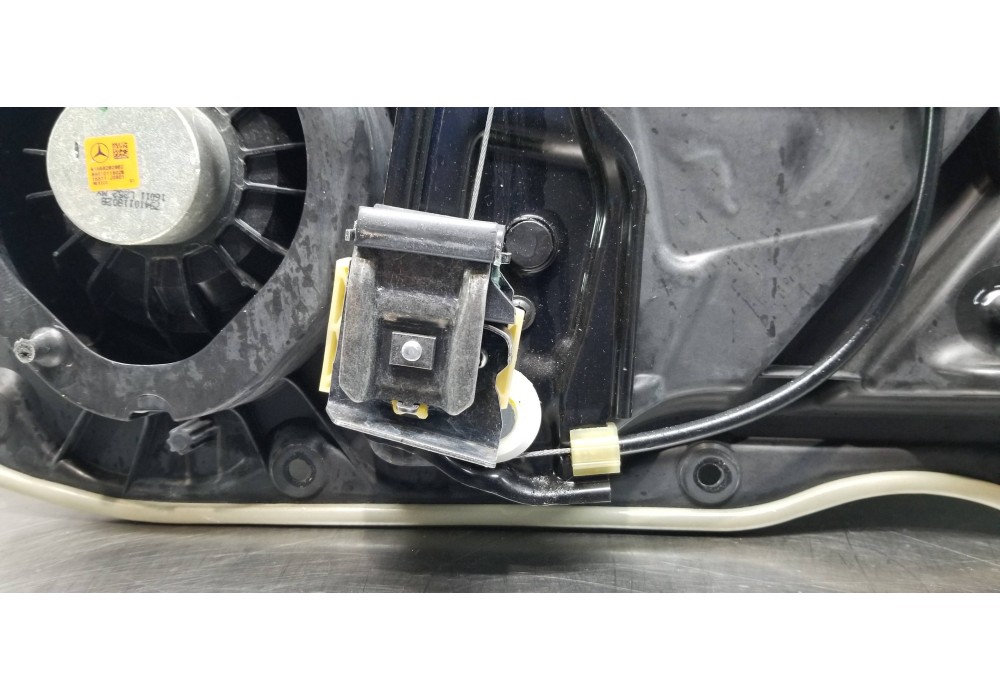 Recambio de elevalunas delantero izquierdo para mercedes clase m (w166) ml 350 bluetec (166.004) referencia OEM IAM A1667201102 